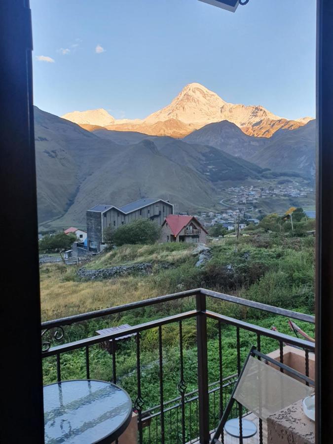 Nikolo Inn Kazbegi Εξωτερικό φωτογραφία