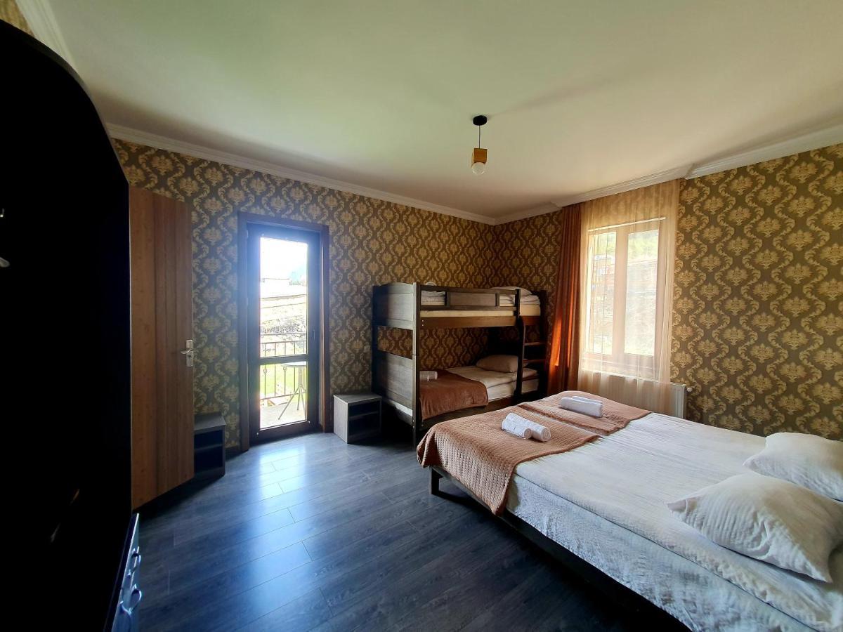 Nikolo Inn Kazbegi Εξωτερικό φωτογραφία