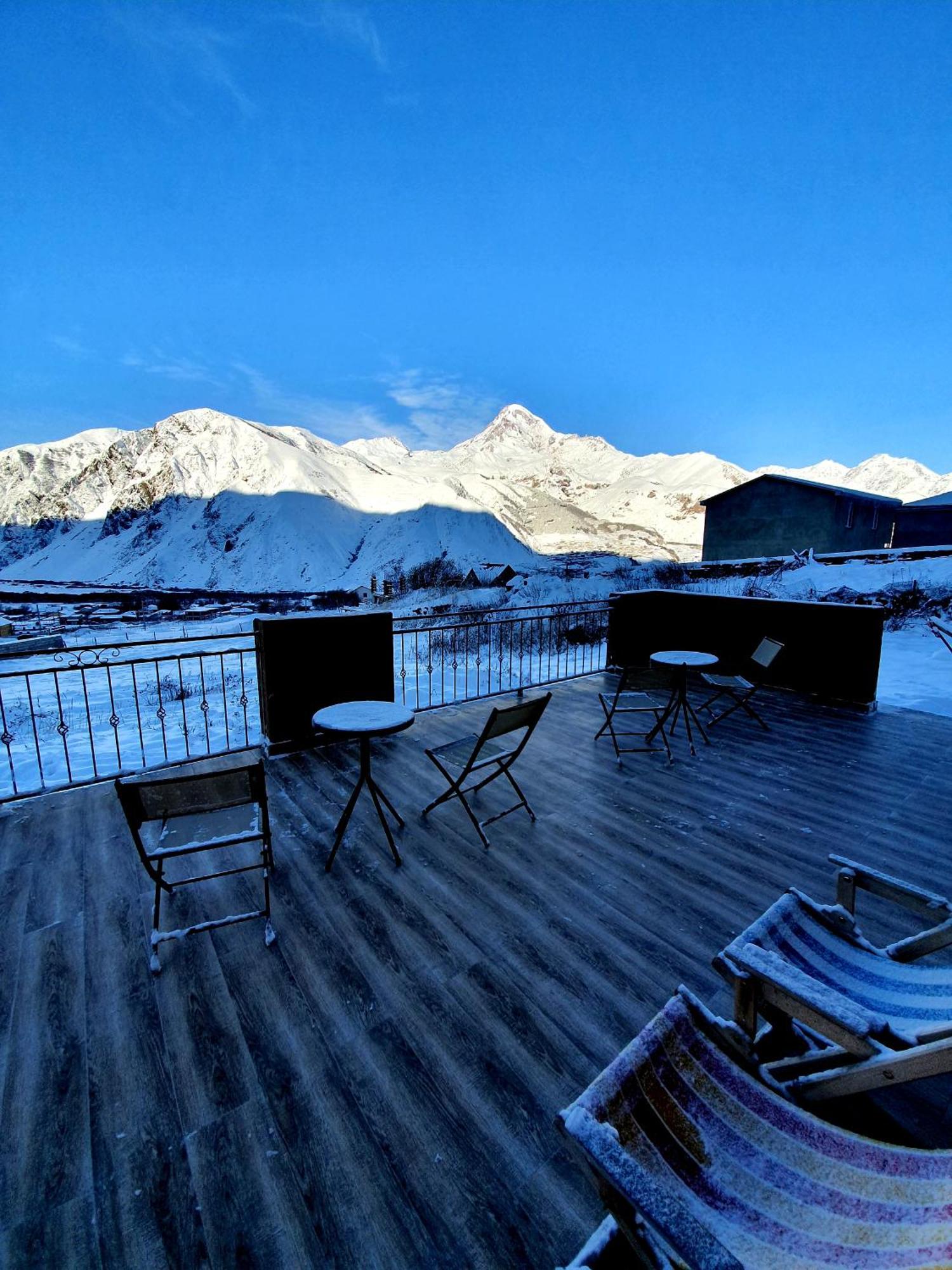 Nikolo Inn Kazbegi Εξωτερικό φωτογραφία