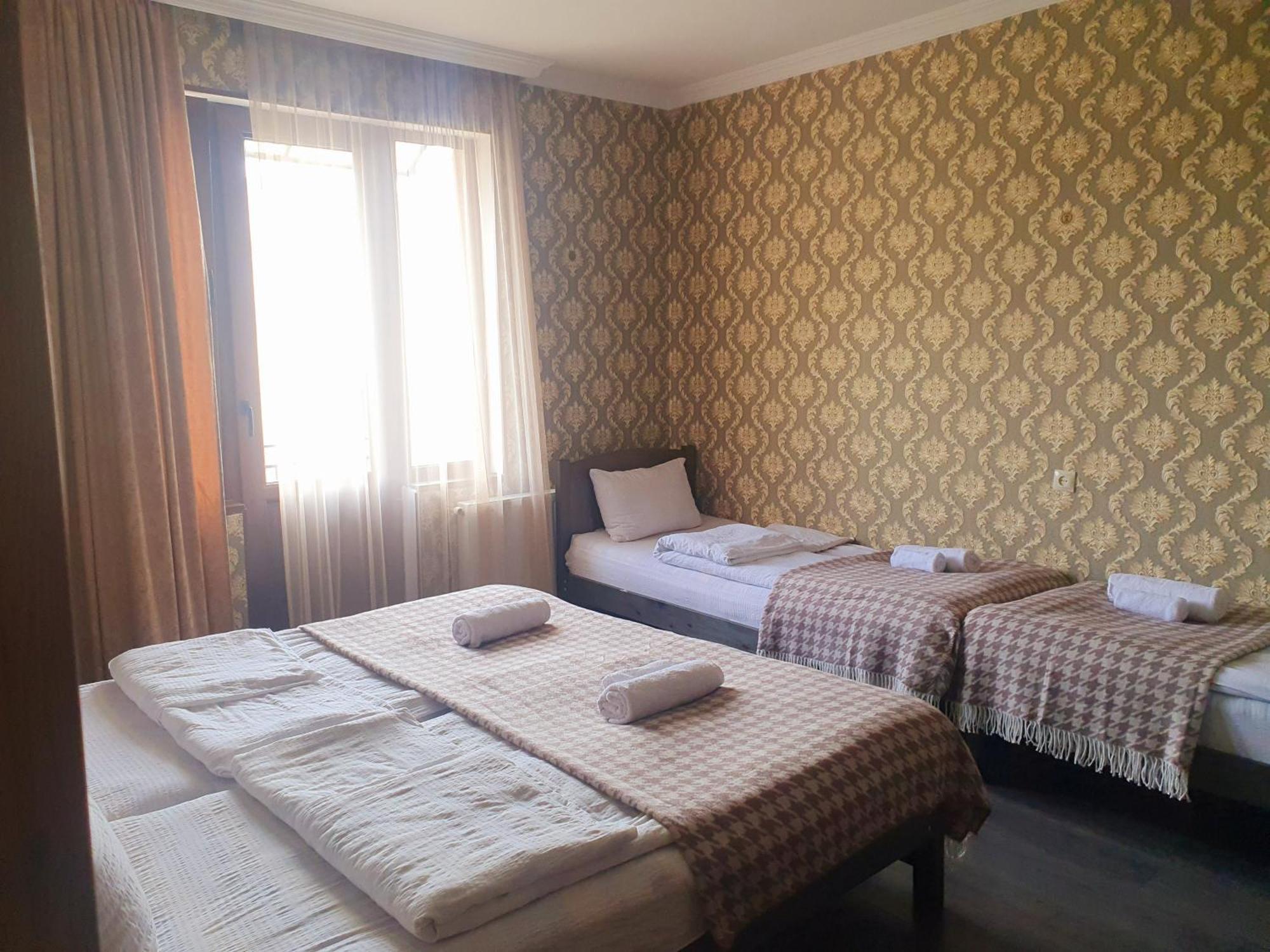 Nikolo Inn Kazbegi Δωμάτιο φωτογραφία