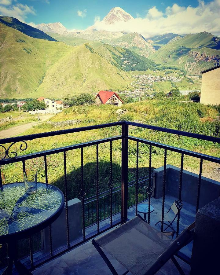 Nikolo Inn Kazbegi Εξωτερικό φωτογραφία